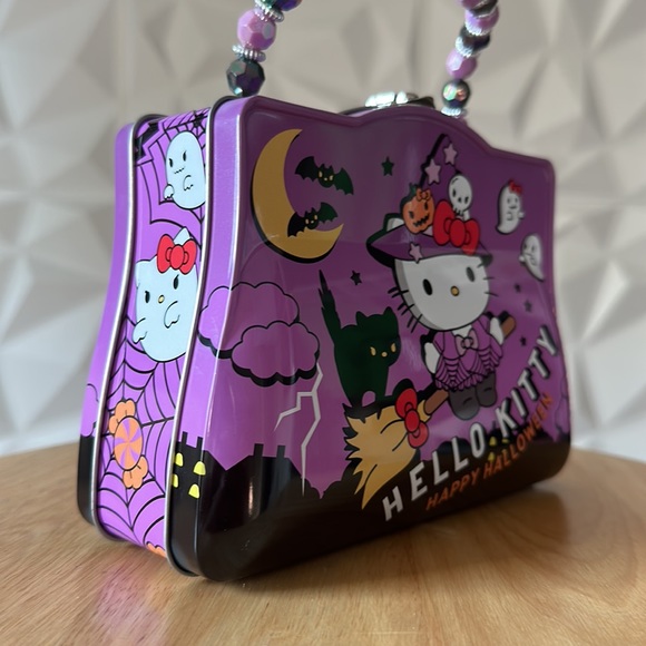 Hello Kitty Halloween Purse Tin 2022 - Picture 2 of 4